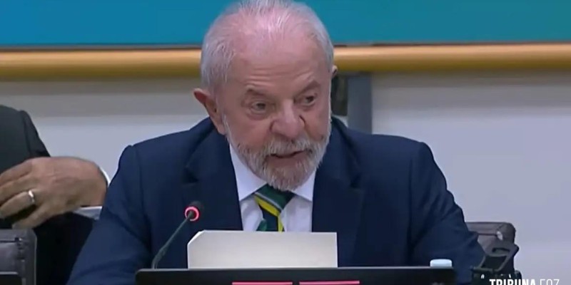 Lula diz que gestor que deixa obra parada deve ser preso