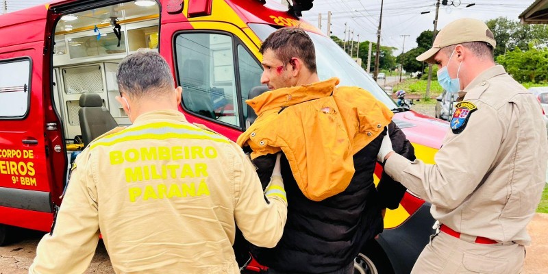 Motociclista fica ferido após queda na Av. Gramado