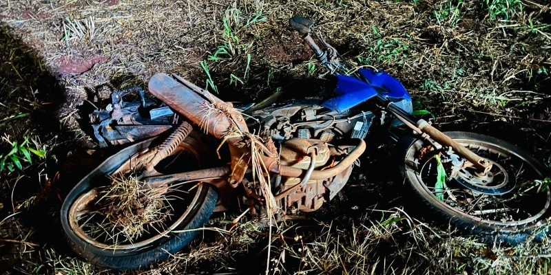 Colisão entre carro e motocicleta deixa casal ferido no Alto da Boa Vista