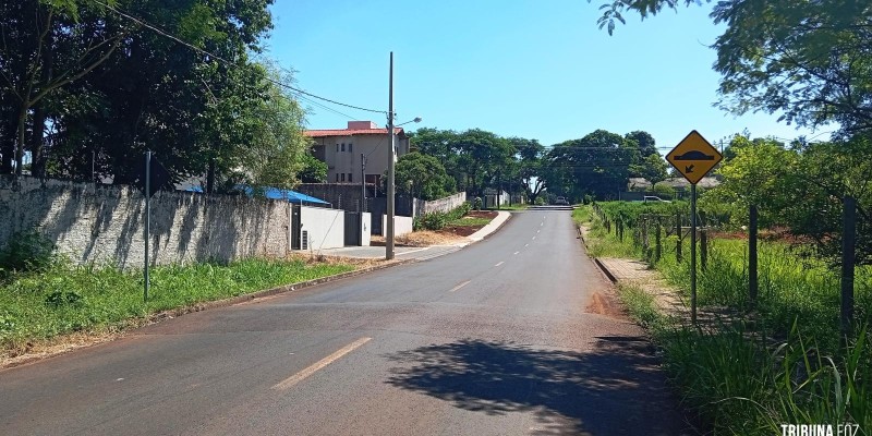 A Secretária que não enxerga o obvio?