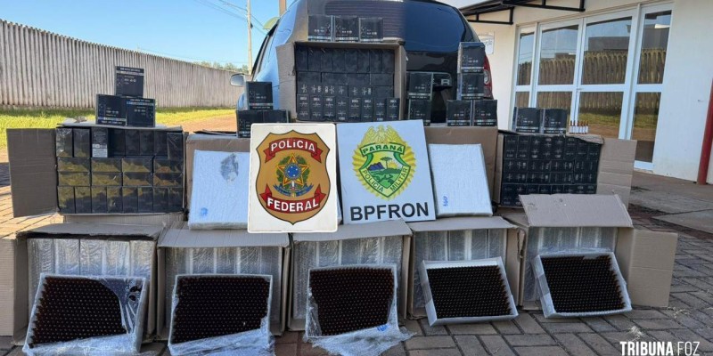 BPFRON aprende veículo carregado em Santo Antônio do Sudoeste 