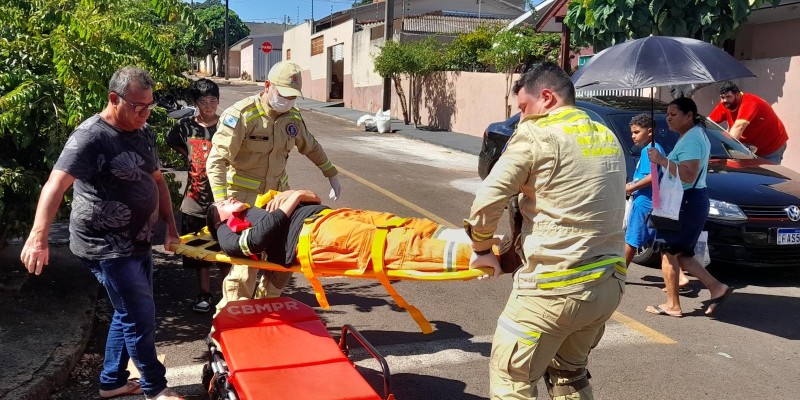 Motociclista fica ferido após colisão na Vila Adriana II