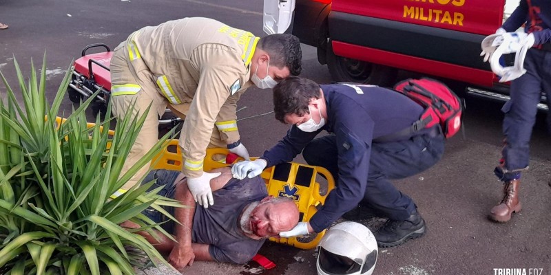 Motociclista fica ferido após queda de moto no Porto Meira