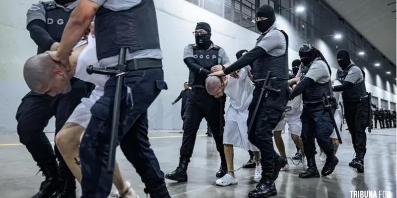 El Salvador aprova prisão perpétua para menores de idade