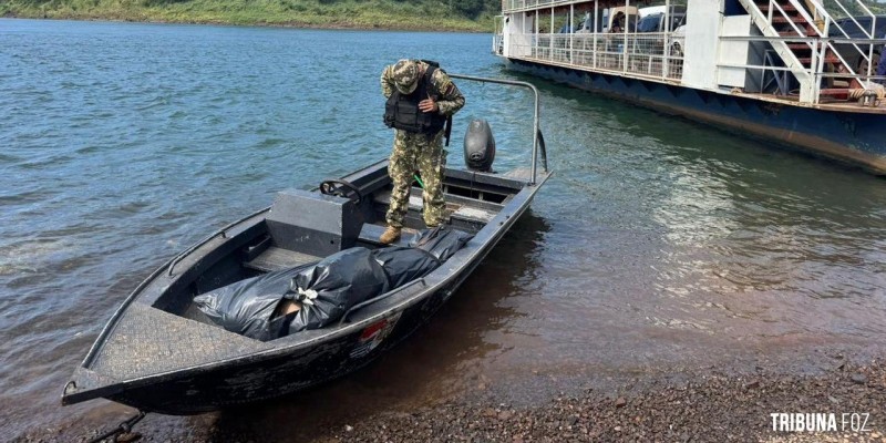Marinha do Paraguai resgata corpo que flutuava no Rio Paraná