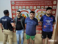 Policia do Paraguai prende três pessoas com veículo roubado após perseguição em Ciudad Del Este