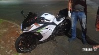 Colisão deixa motociclista ferido na Av. Paraná durante a madrugada