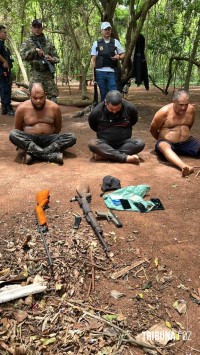 Policia paraguaia prende três brasileiros com armas de grosso calibre as margens do Rio Paraná