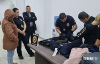 SENAD do Paraguai prende mulher que tentava embarcar para a Turquia com 5 Kg de cocaína