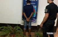 Policia de Puerto Iguazu prende homem que furtou plantas de um comercio