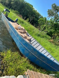 PF e BPFRON apreendem barco carregado com contrabando de cigarros no Lago de Itaipu