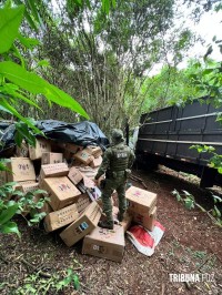 BPFRON apreende caminhão carregado com contrabando de cigarros em Nova Santa Rosa