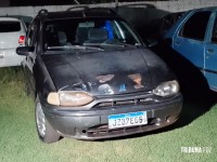 Carro roubado foi recuperado pelo CHOQUE no Bairro Campos do Iguaçu