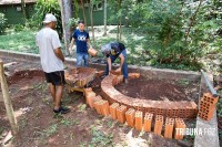 Secretaria de Meio Ambiente promove ação para construção de cisterna no Centro de Educação Ambiental do Iguaçu