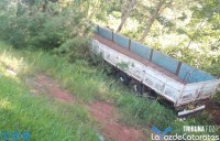 Caminhoneiro argentino morre após sair da pista na Ruta-12 em Puerto Iguazú