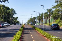 Ciclofaixa da Avenida General Meira recebe iluminação de LED