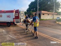 Mulher é socorrida após capotamento na PR-317 em Santa Helena