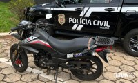 GDE da Policia Civil recupera moto furtada no Bairro Morumbi