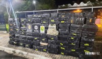 PM e PF apreendem 300 caixas de cigarros contrabandeados em Itaipulândia