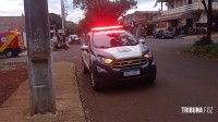 Motociclista é socorrida pelo Siate após queda no Bairro Três Lagoas