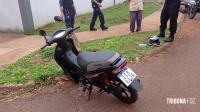 Motociclista é socorrida pelo Siate após queda no Bairro Três Lagoas