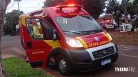 Motociclista é socorrida pelo Siate após queda no Bairro Três Lagoas