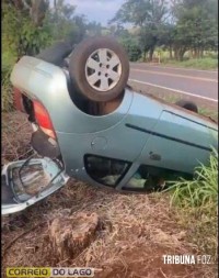 Veiculo é encontrado capotado às margens da rodovia entre Marechal Cândido Rondon