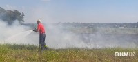 Bombeiros interveem em incêndio de campo no Jardim Copacabana