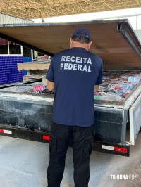 Receita Federal apreende veículo com fundo falso da Ponte da Amizade