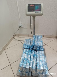 Polícia Militar apreende menor com 20 Kg de maconha 