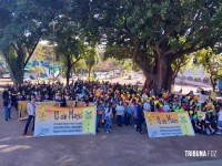 Caminhada alerta para o aumento da violência contra crianças e adolescentes em Foz do Iguaçu