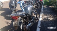 Motociclista é socorrido pelo Siate após colisão de duas motos na Vila Militar