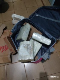 Polícia Militar prende mulher com 21 Kg de maconha em Medianeira