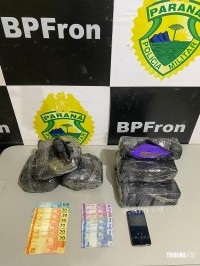 BPFRON realiza apreensão de maconha em abordagem a ônibus na cidade de Guaíra