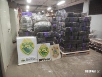 Policia Federal e Policia Militar apreendem carreta com 4 toneladas de drogas em Missal