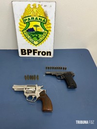 BPFRON apreende armas em veículo na cidade de Foz do Iguaçu