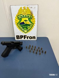 BPFRON apreende individuo armado com uma pistola 9mm em Foz do Iguaçu