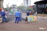 Secretaria de Obras faz recape asfáltico da Rua Estanislau Zambrzycki, na região do Boicy