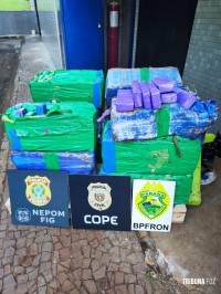 Policia Federal e forças estaduais de segurança apreendem 357 Kg de maconha em porto clandestino