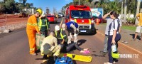 Motociclista é socorrida pelo Siate após colisão traseira na Av. das Cataratas