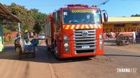 Bombeiros são acionados após motocicleta pegar fogo no Porto Meira