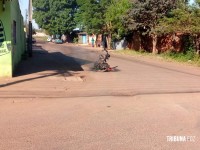 Bombeiros são acionados após motocicleta pegar fogo no Porto Meira