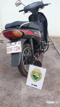 Militares do CHOQUE recuperam duas motos com queixa de furto/roubo