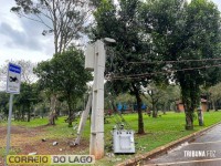 Prainha de Santa Helena: Transformador caído, rede elétrica no chão e muitas árvores são quebradas e arrancadas após temporal