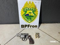 BPFRON apreende revólver após abordagem no Bairro Três Lagoas em Foz do Iguaçu