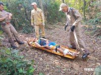 Corpo de Bombeiros socorre vítima que caiu na cachoeira do Jardim Cataratas