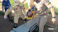 Corpo de Bombeiros socorre vítima que caiu na cachoeira do Jardim Cataratas