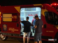 Siate socorre condutor após colidir veículo contra poste de iluminação na BR-277