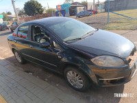 Motociclista é socorrida pelo Siate após colisão no Bairro Três Lagoas