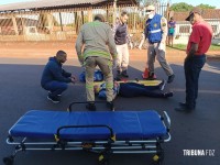 Motociclista é socorrida pelo Siate após colisão no Bairro Três Lagoas